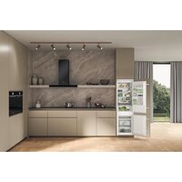 Холодильник Whirlpool WHC18 T132 - Превью изображения №8 — Интернет-магазин samo.by